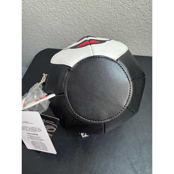 NWT Loungefly Mickey Mouse Hot Cocoa Mug-shaped Crossbody Bag Christmas Purse - Picture 4 of 6